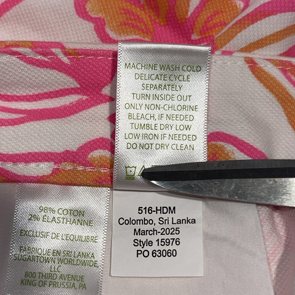 Lilly Pulitzer Buttercup Shorts NWT Size 8 Resort White Lovely Long Stems $74 - Picture 11 of 11